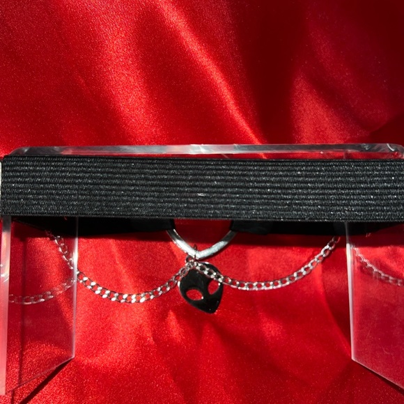 I ❤️ Alien Garter - Picture 7 of 10